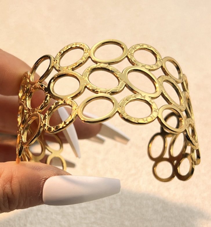 GOLD ANTI TARNISH OPEN CUFF BRACELET