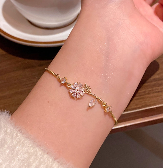 GOLD FLOWER AD STONE KOREAN BRACELET