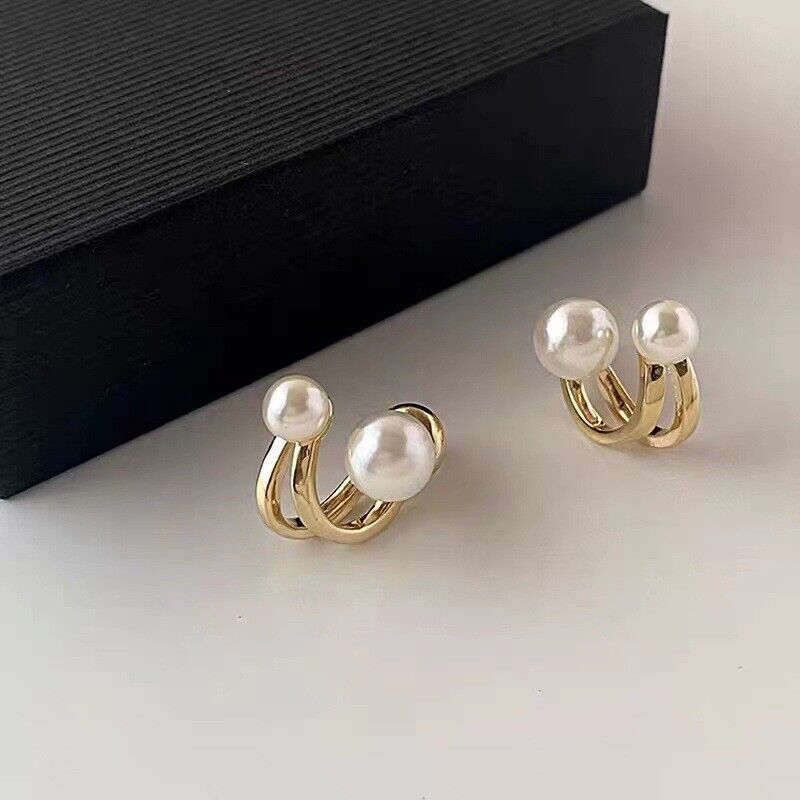 Bow Pearl Huggie Earring