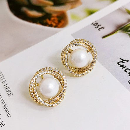 Pearl Stud Earring