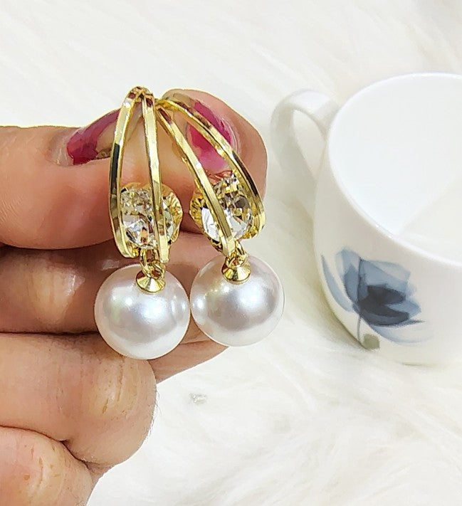 WHITE PEARLS AD STONE DROP KOREAN EARRINGS
