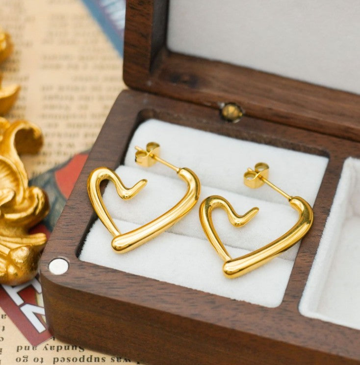 GOLD ANTI TARNISH HEART HOOP KOREAN EARRINGS
