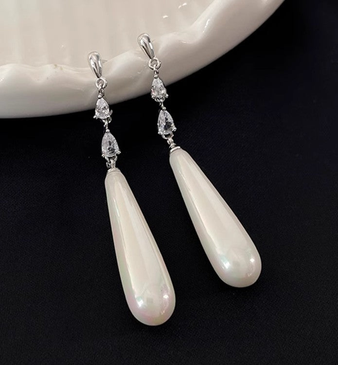 PEARLS CRYSTALS DROP KOREAN EARRINGS