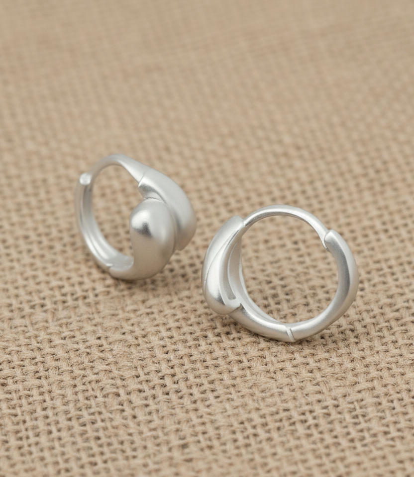 SMALL SILVER HOOP KOREAN EARRINGS