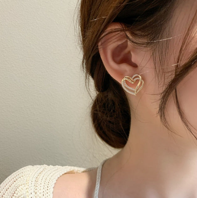 HEART CRYSTALS STUDS KOREAN EARRINGS