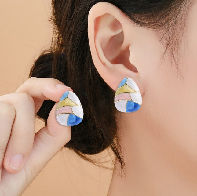 MULTICOLOR KOREAN STUDS EARRINGS