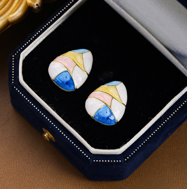 MULTICOLOR KOREAN STUDS EARRINGS