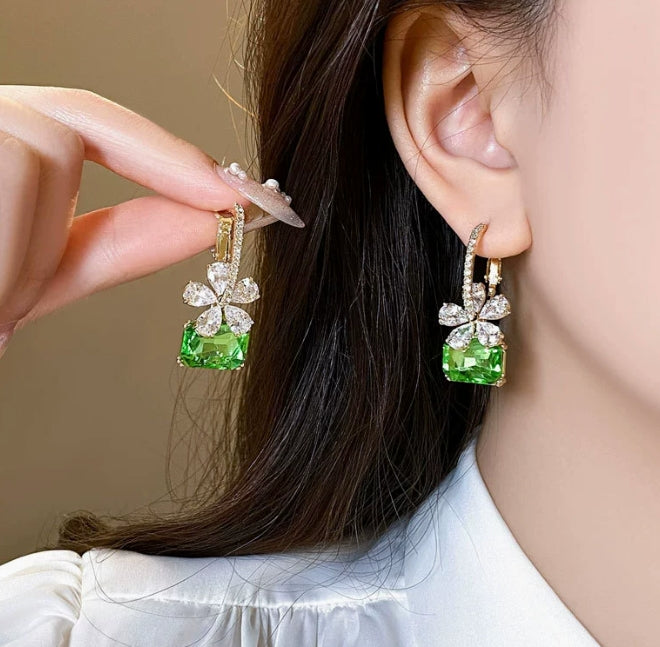 GREEN AD STONE KOREAN DROP EARRING