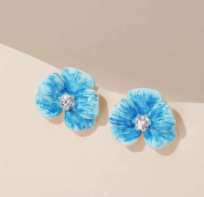 BLUE FLOWER STUD EARRINGS