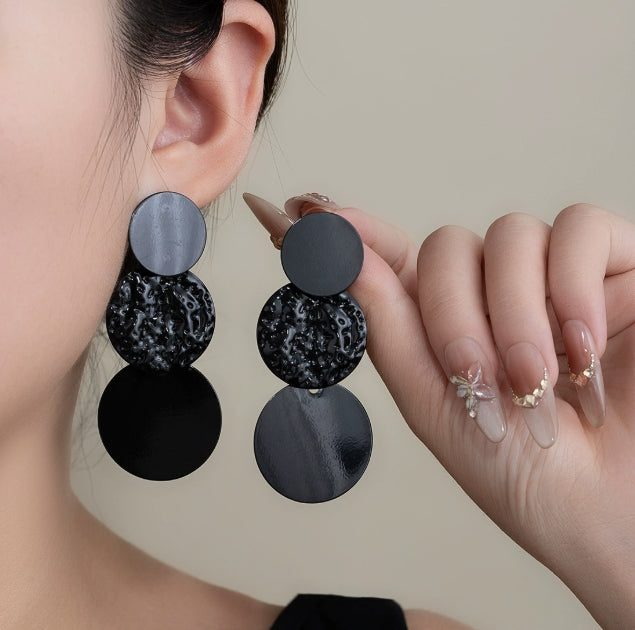 BLACK KOREAN DROP EARRINGS