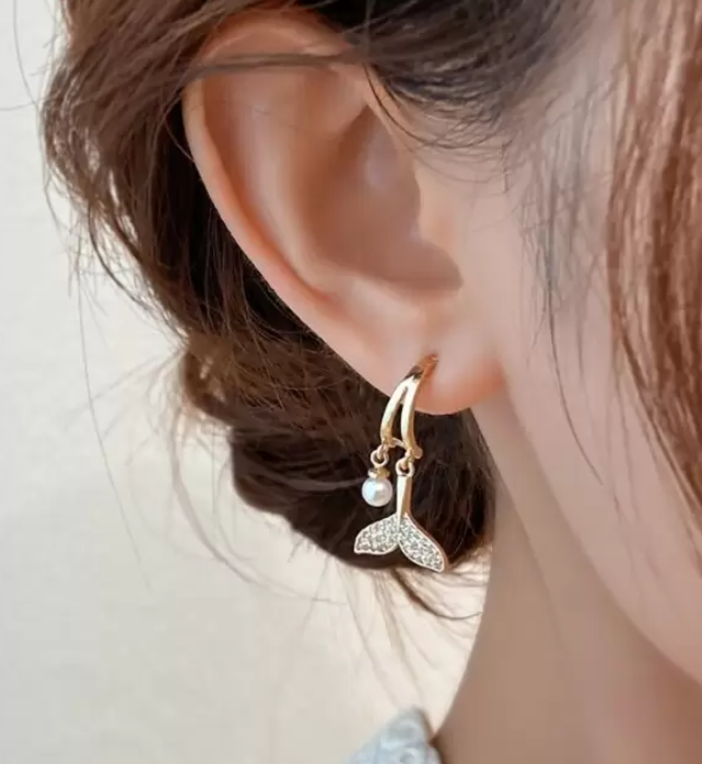 Mermaid Pearl Drop Earring