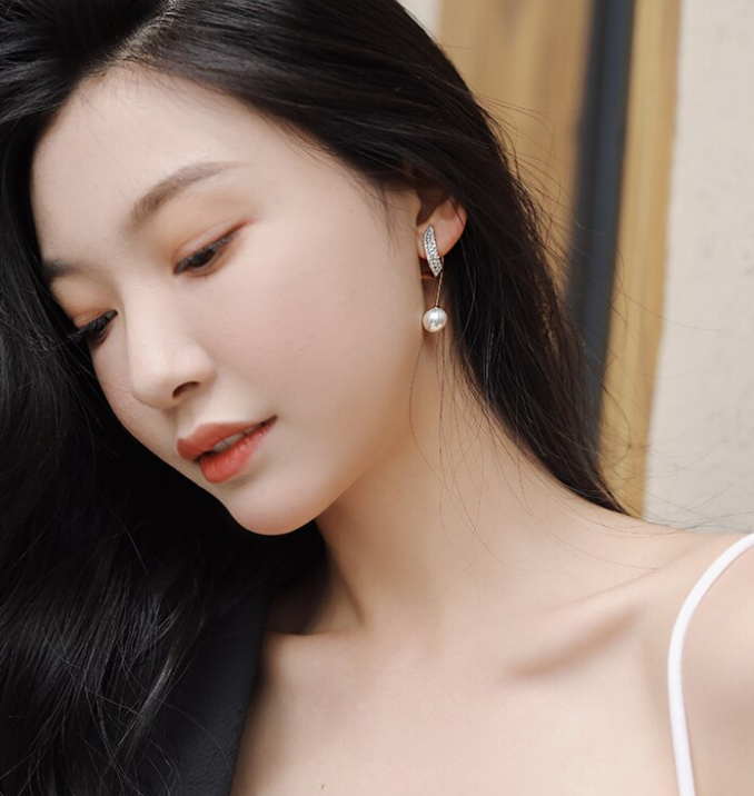 Pearl Drop Earring