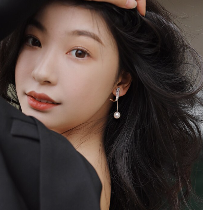 Pearl Drop Earring