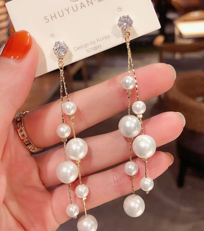 Long Chain Pearl Earring