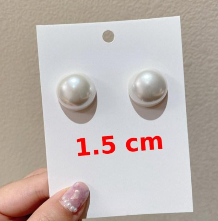 Pearl Work Stud Earring