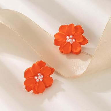 Flower Pearl stud Earring