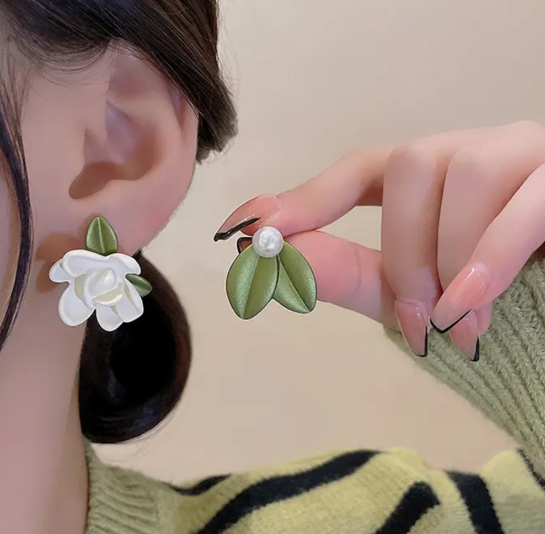 Flower Stud Earring