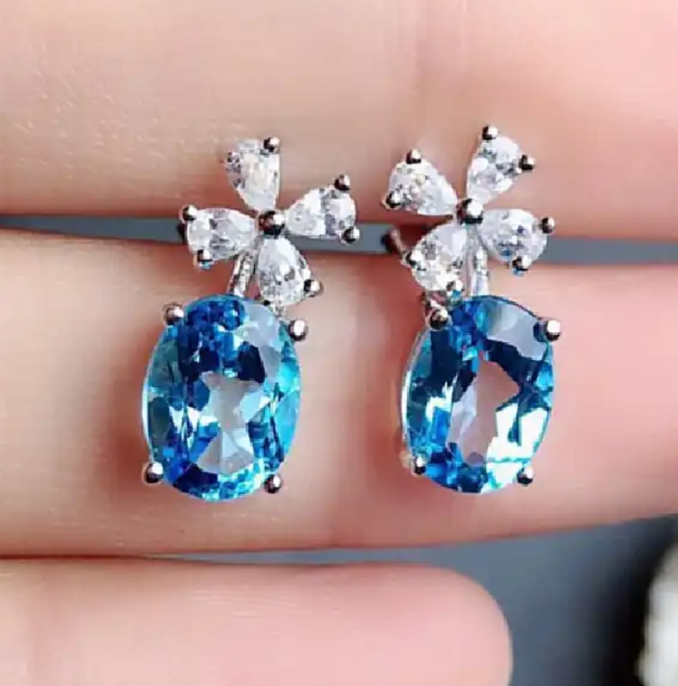 Small Flower Crystal Drop Earring