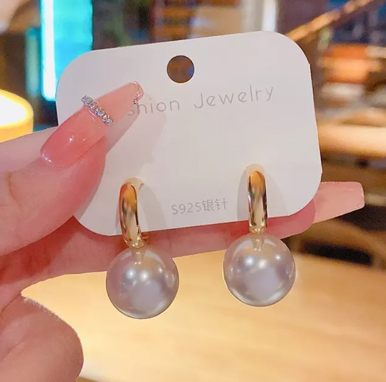 Pearl Drop Earring