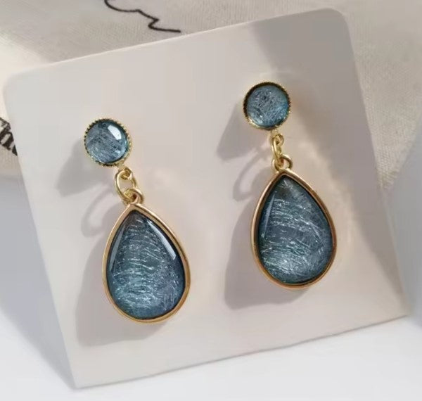 Teardrop Drop Earring