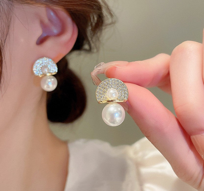 ZIRCON PEARL DROP EARRING