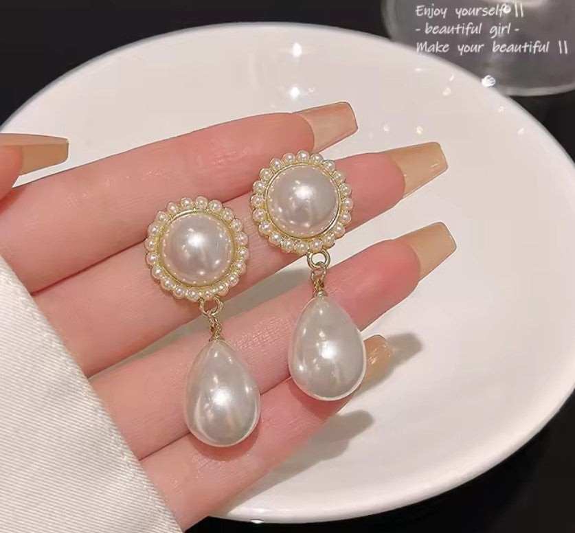 PEARL DROP EARRINGS