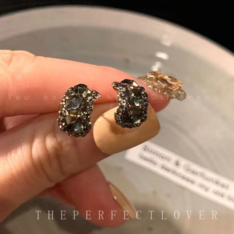 BLACK ZIRCON SMALL STUD EARRING
