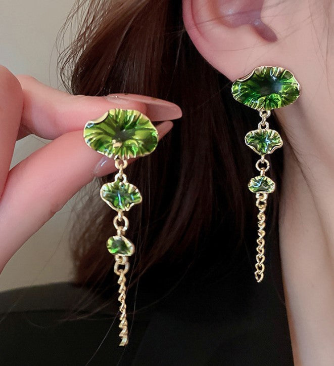GREEN LONG CHAIN FLOWER LEAF KOREAN DROP EARRINGS