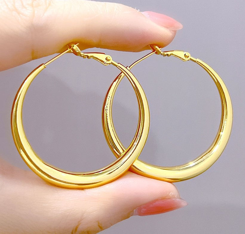 BIG GOLDEN KOREAN HOOP EARRINGS