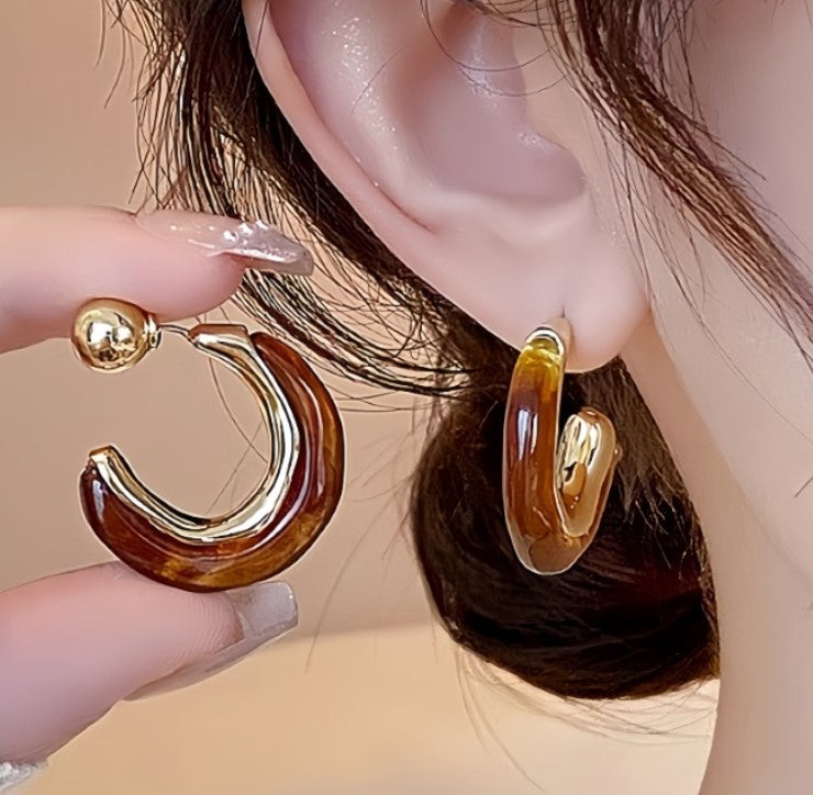 BROWN KOREAN HOOP EARRINGS