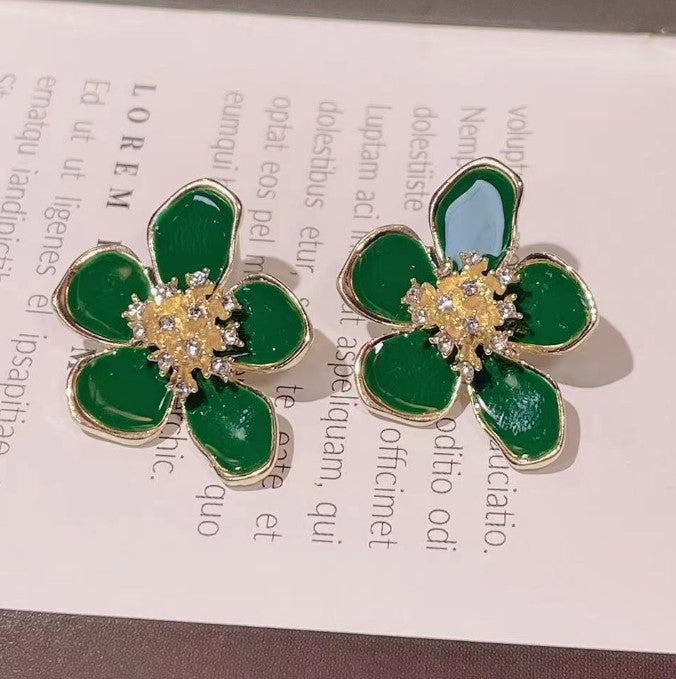 GREEN FLOWER AD STONE DIAMOND KOREAN STUDS EARRINGS