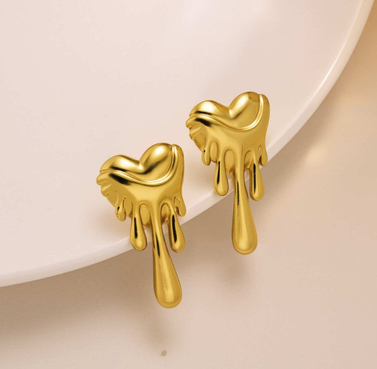 MELTING HEART ANTI TARNISH STUDS EARRINGS