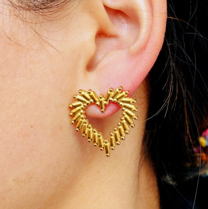HEART ANTI TARNISH STUDS EARRINGS