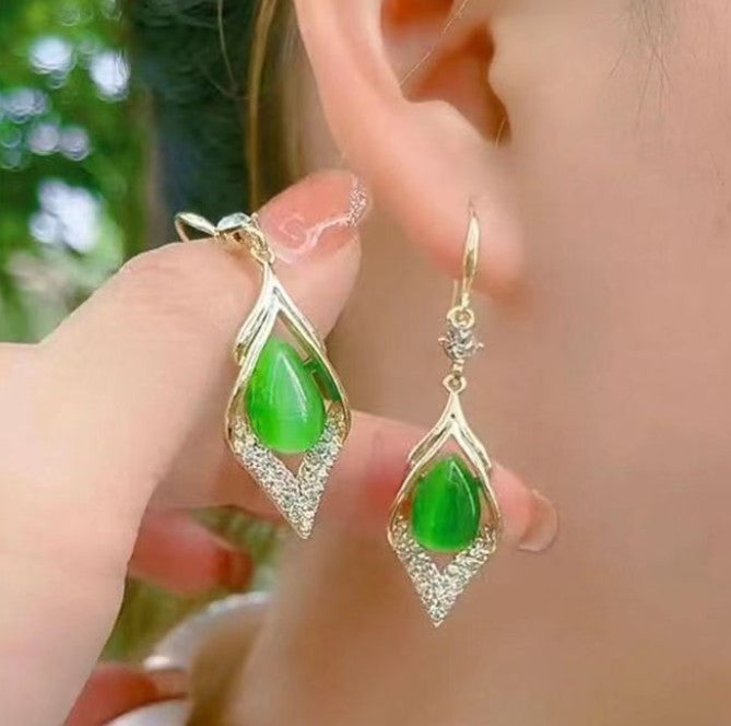 GOLD AD STONE DROP KOREAN EARRINGS
