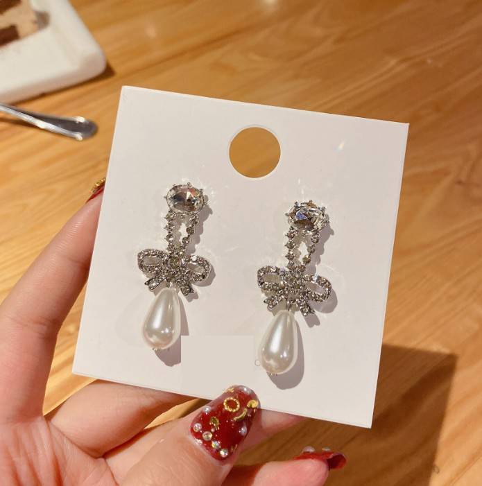 PEARLS AD STONE KOREAN DROP EARRINGS