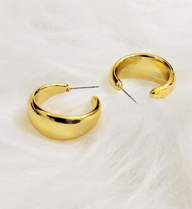 MEDIUM SIZE GOLD HOOP KOREAN EARRINGS