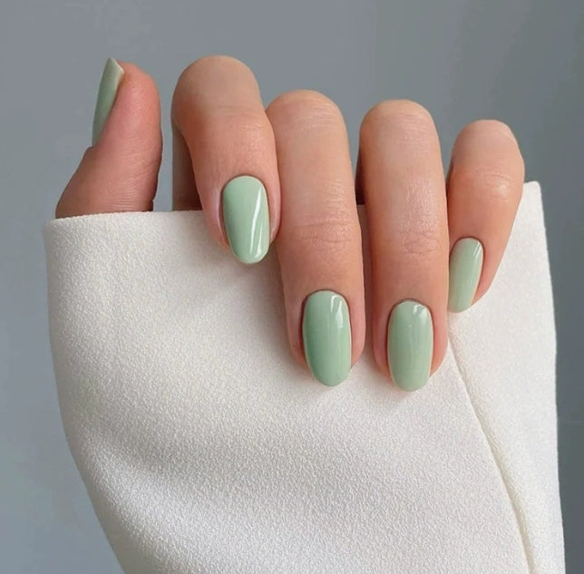 MEDIUM 24 PC ARTIFICIAL NAILS MINT GREEN
