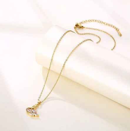 Swan Necklace Chain Pendant