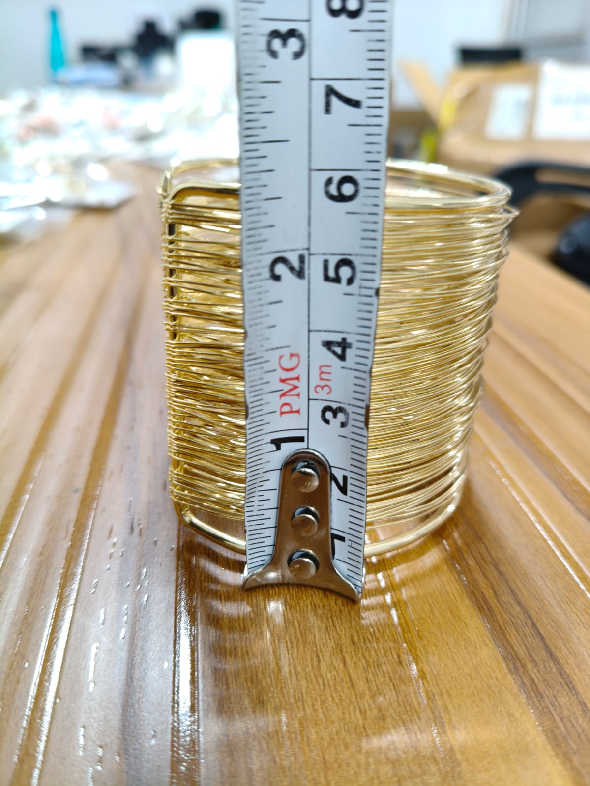 SMALL GOLD ANTI TARNISH THREADS WIRE CUFF BRACELET