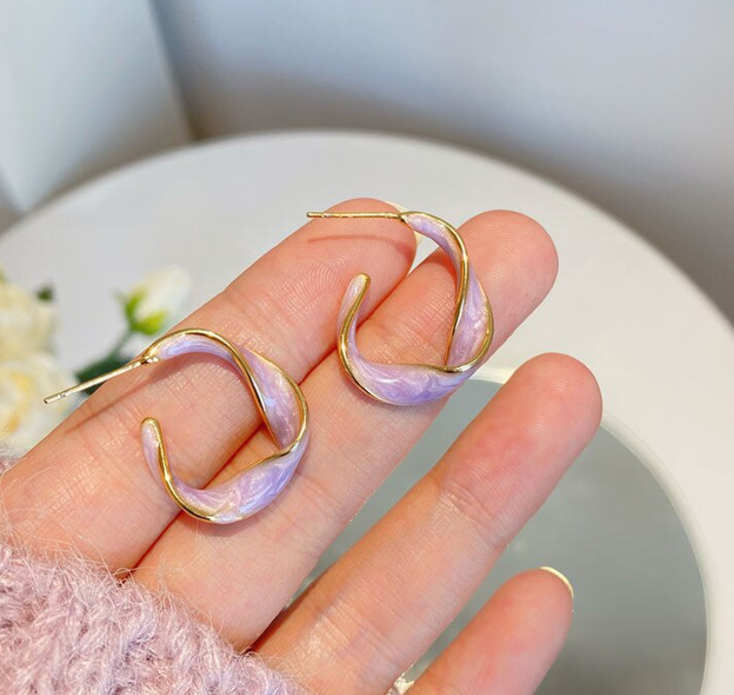 Twisted Hoop Earring