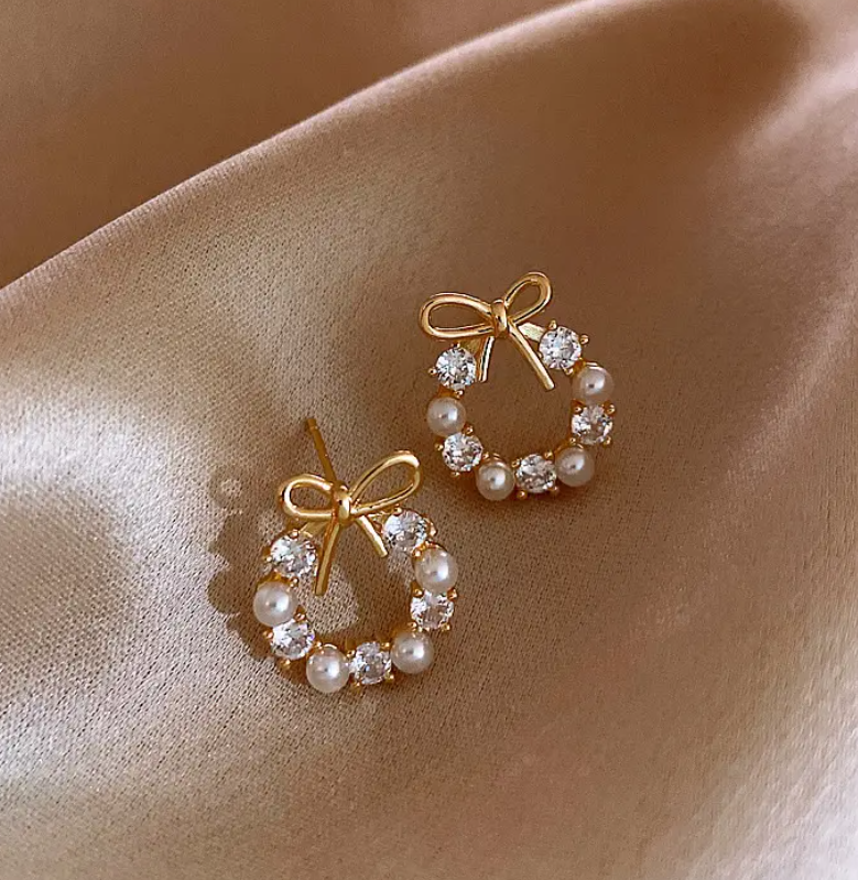 AD Stone Pearl Stud Earring