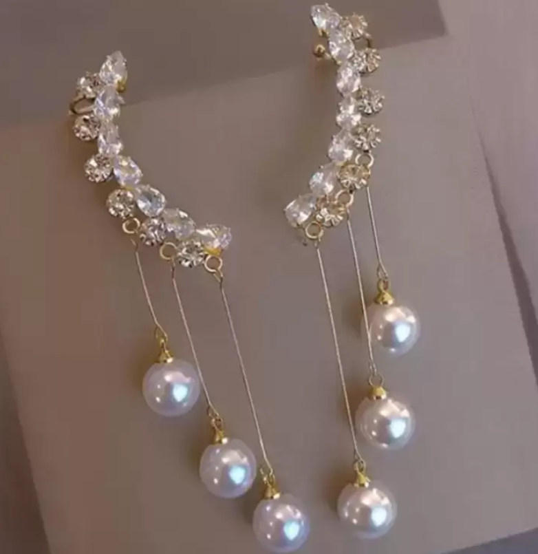 Pearl Tassel Earcuff Earring