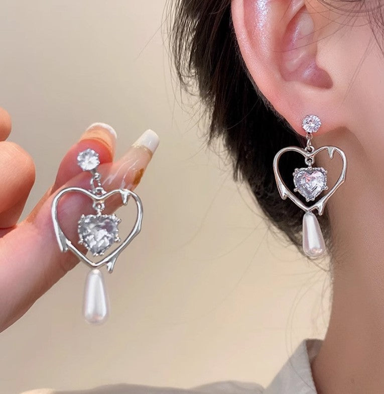 HEART PEARL AD STONE DROP KOREAN EARRINGS
