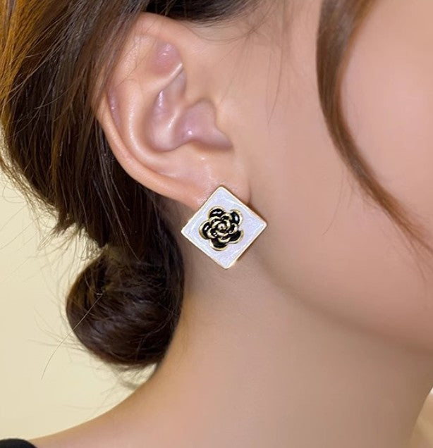 FLOWER STUD KOREAN EARRINGS
