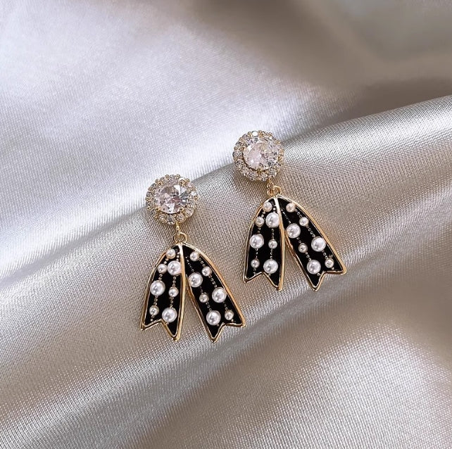 BOW AD STONE DROP KOREAN EARRINGS