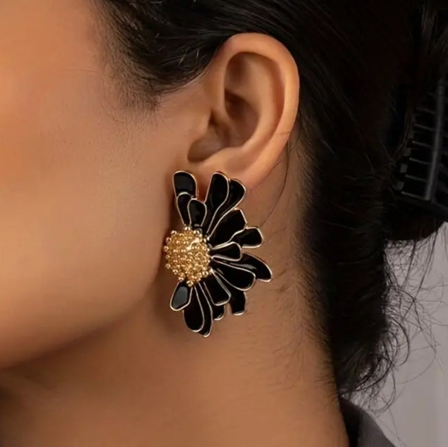 DAISY FLOWER STUDS KOREAN EARRINGS