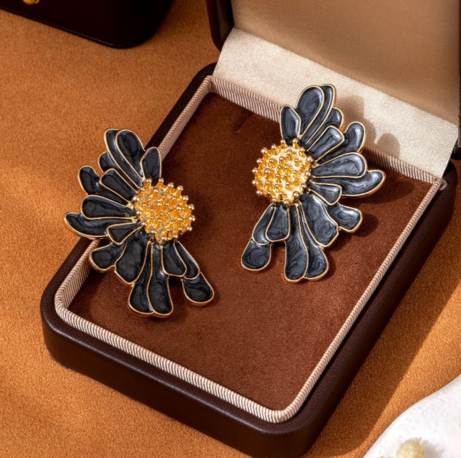 DAISY FLOWER STUDS KOREAN EARRINGS