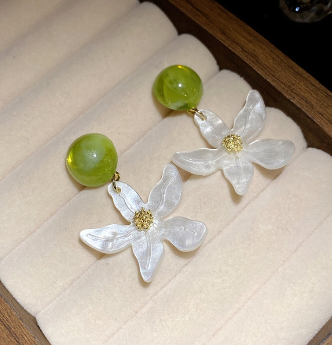 FLOWER DROP EARRINGS