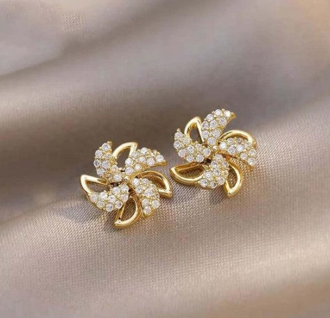 Rotating Zircon Stud Earring