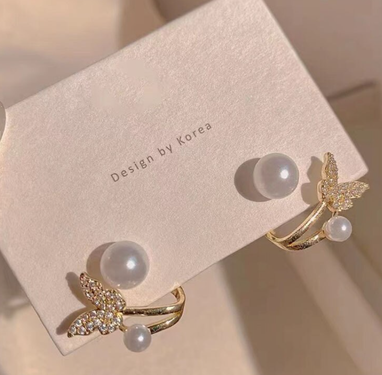 Butterfly Pearl stud Earring